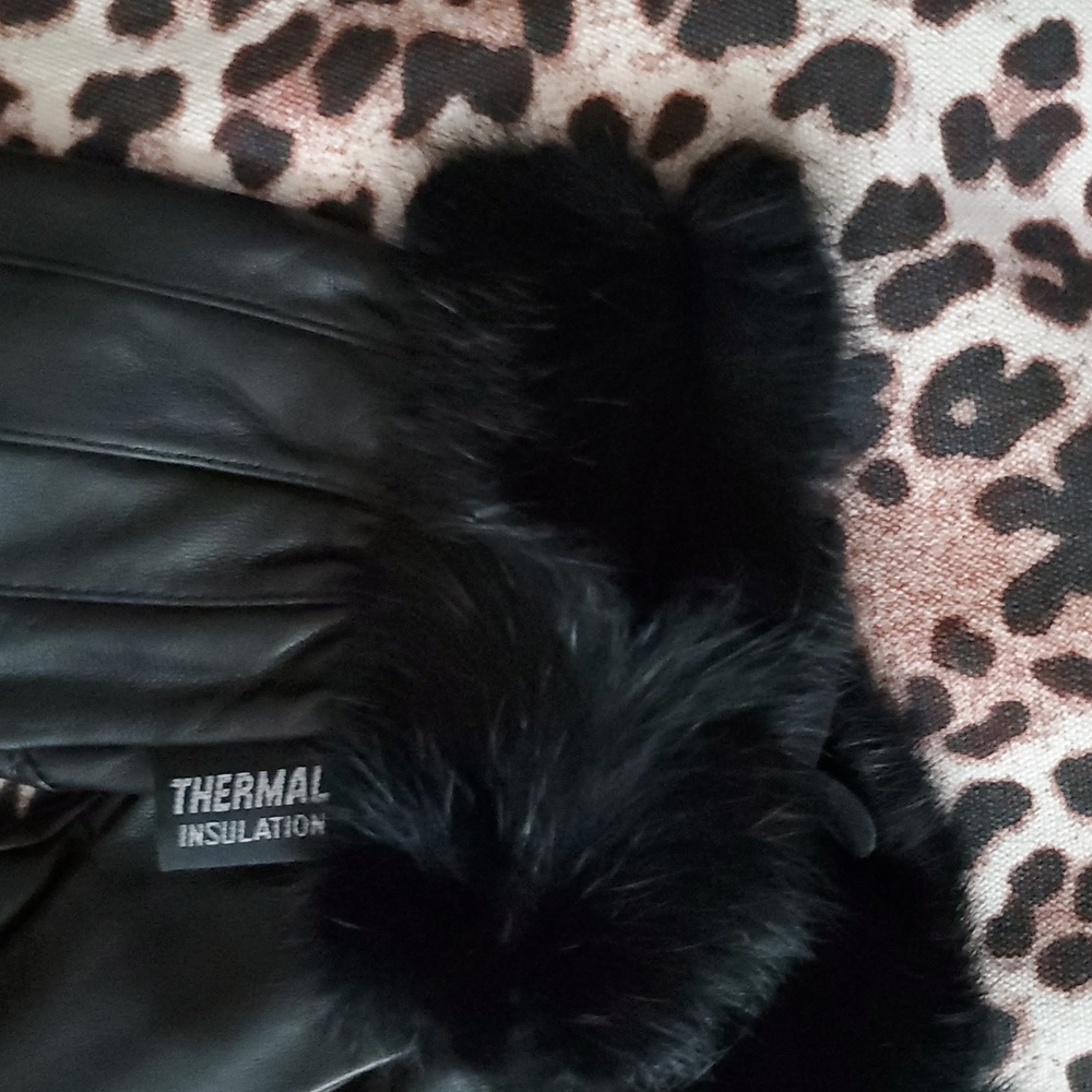 *NIP* Alpine Swiss Gloves - Picture 6 of 16